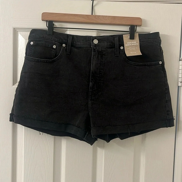 Madewell Pants - NWT MADEWELL High-Rise Denim Shorts in Black Lunar Wash